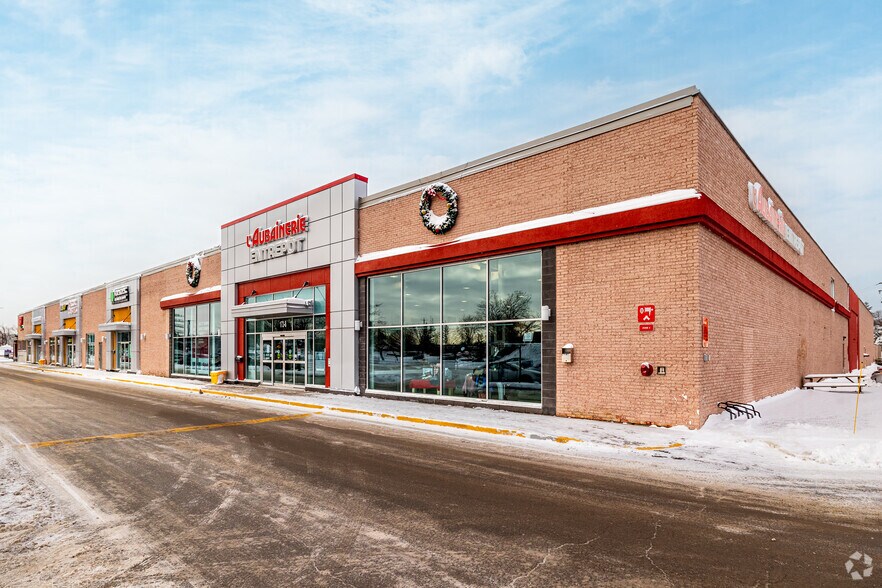 155 Rue Notre-Dame, Repentigny, QC à louer - Photo du bâtiment - Image 2 de 8