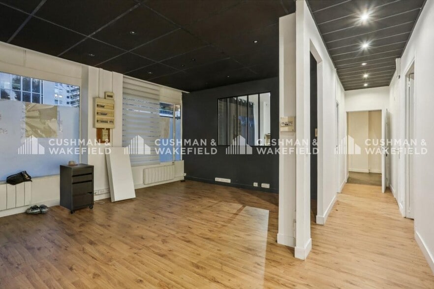 21 Boulevard Du Parc, Neuilly-sur-Seine for sale - Interior Photo - Image 3 of 14