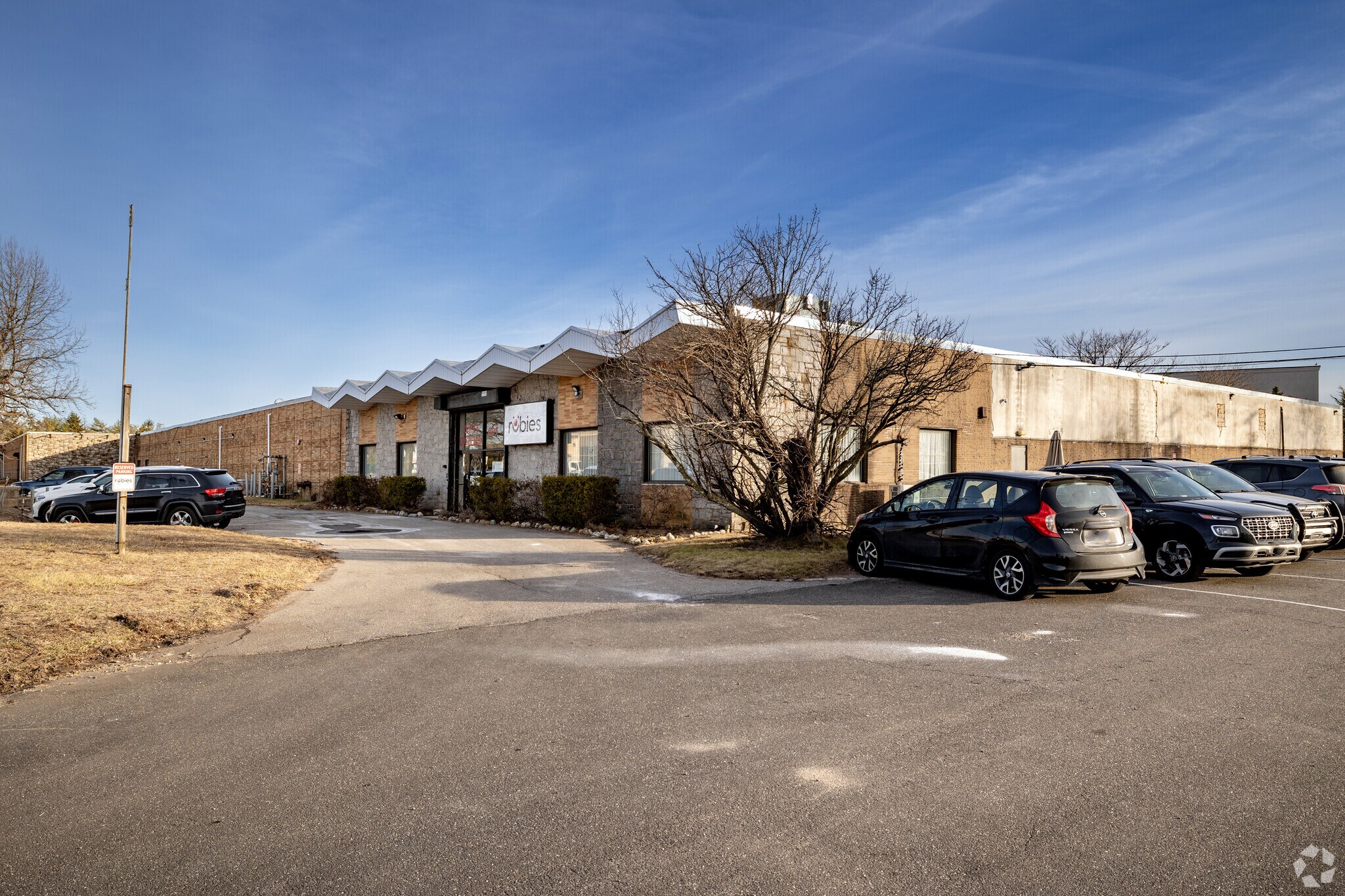 603 Cantiague Rock Rd, Westbury, NY à vendre Photo principale- Image 1 de 1