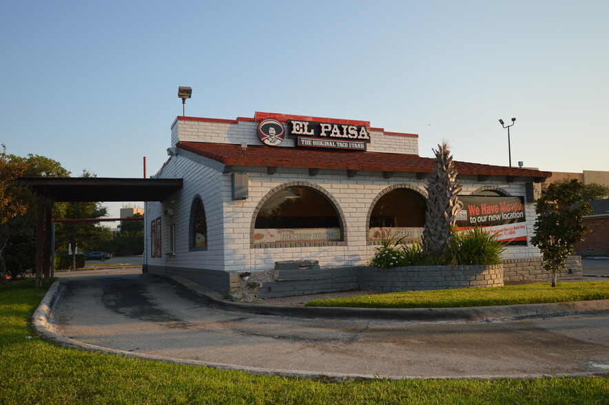 2227 W Walnut St, Garland, TX for sale - Primary Photo - Image 1 of 1