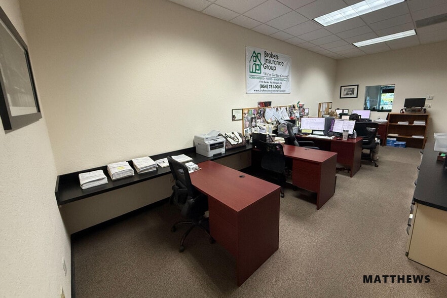 1701-1745 Banks Rd, Margate, FL for lease - Building Photo - Image 2 of 4