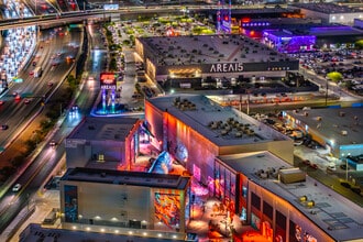 AREA15- Sirius Ave, Las Vegas, NV à louer Photo intérieure- Image 1 de 4