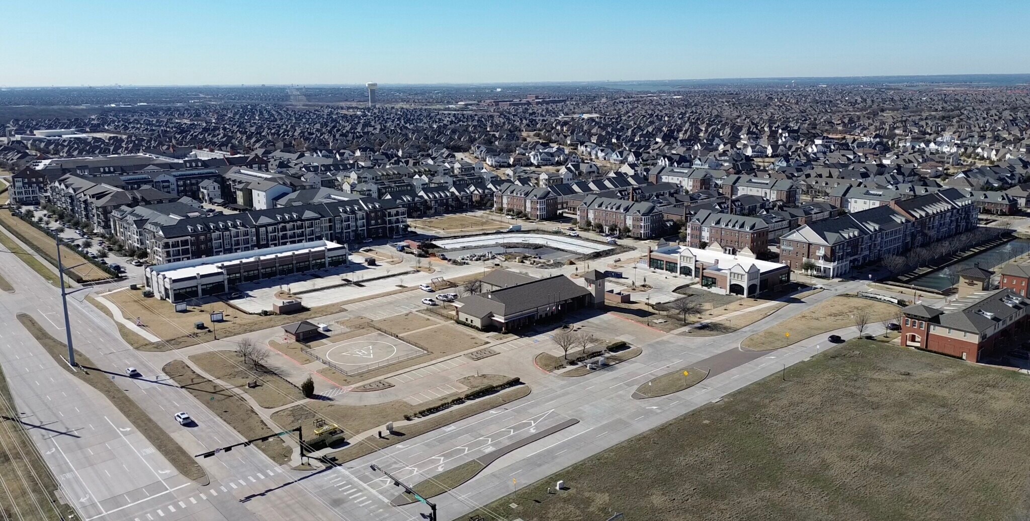 4400 Bourbon St, Frisco, TX à louer Photo du bâtiment- Image 1 de 15