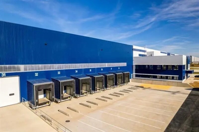 Industriel dans Villenoy à louer - Photo du bâtiment - Image 1 de 7