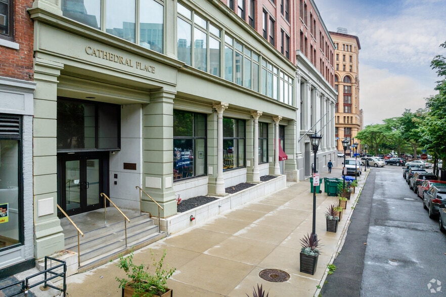 298 Main St, Buffalo, NY for lease - Building Photo - Image 3 of 11