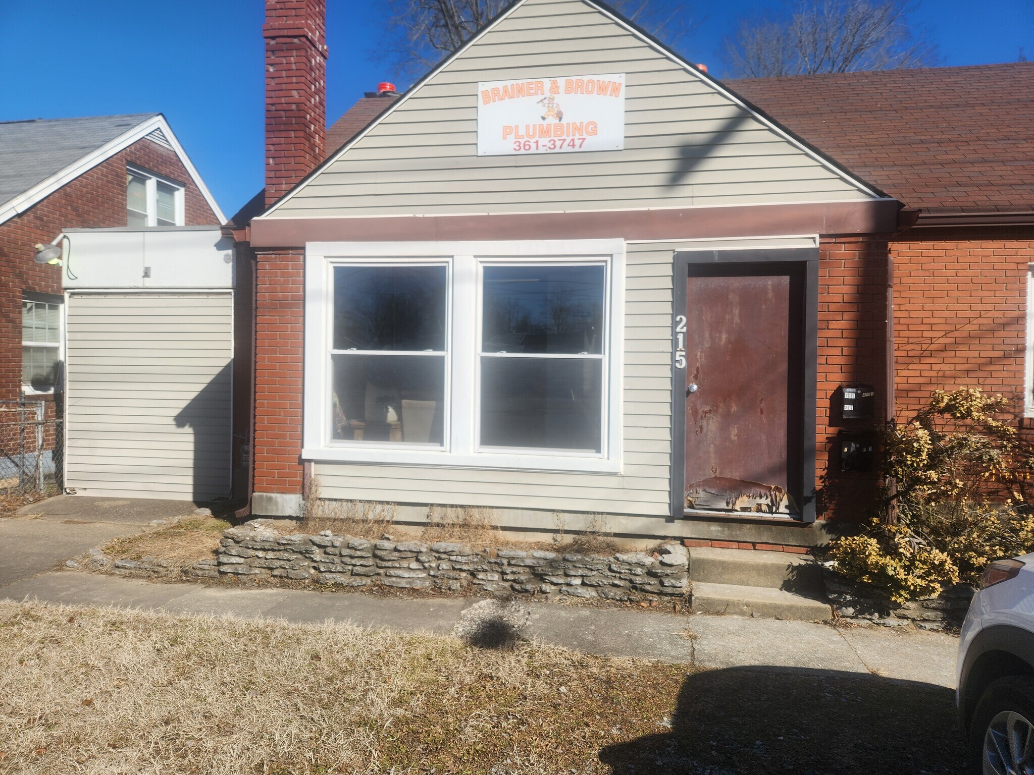 217 Steedly Dr, Louisville, KY for sale Primary Photo- Image 1 of 1