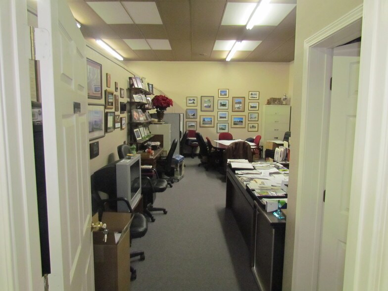 419-421 SW C Ave, Lawton, OK à louer - Photo intérieure - Image 3 de 8