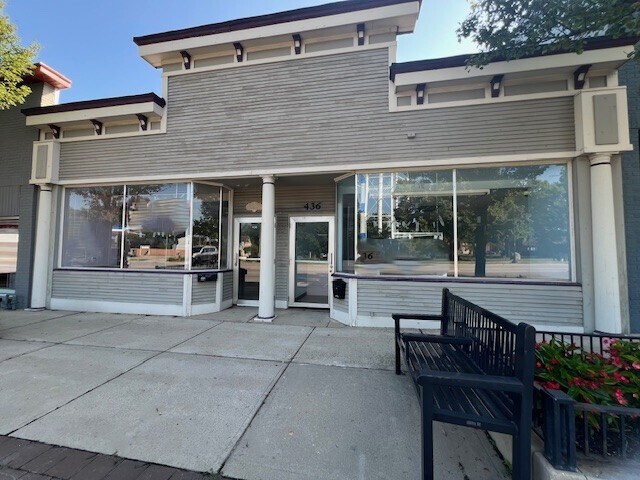 436-438 W Virginia St, Crystal Lake, IL à vendre - Photo du bâtiment - Image 2 de 17