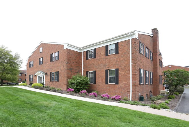 More details for Barnard Lane Portfolio – Office for Sale, Bloomfield, CT