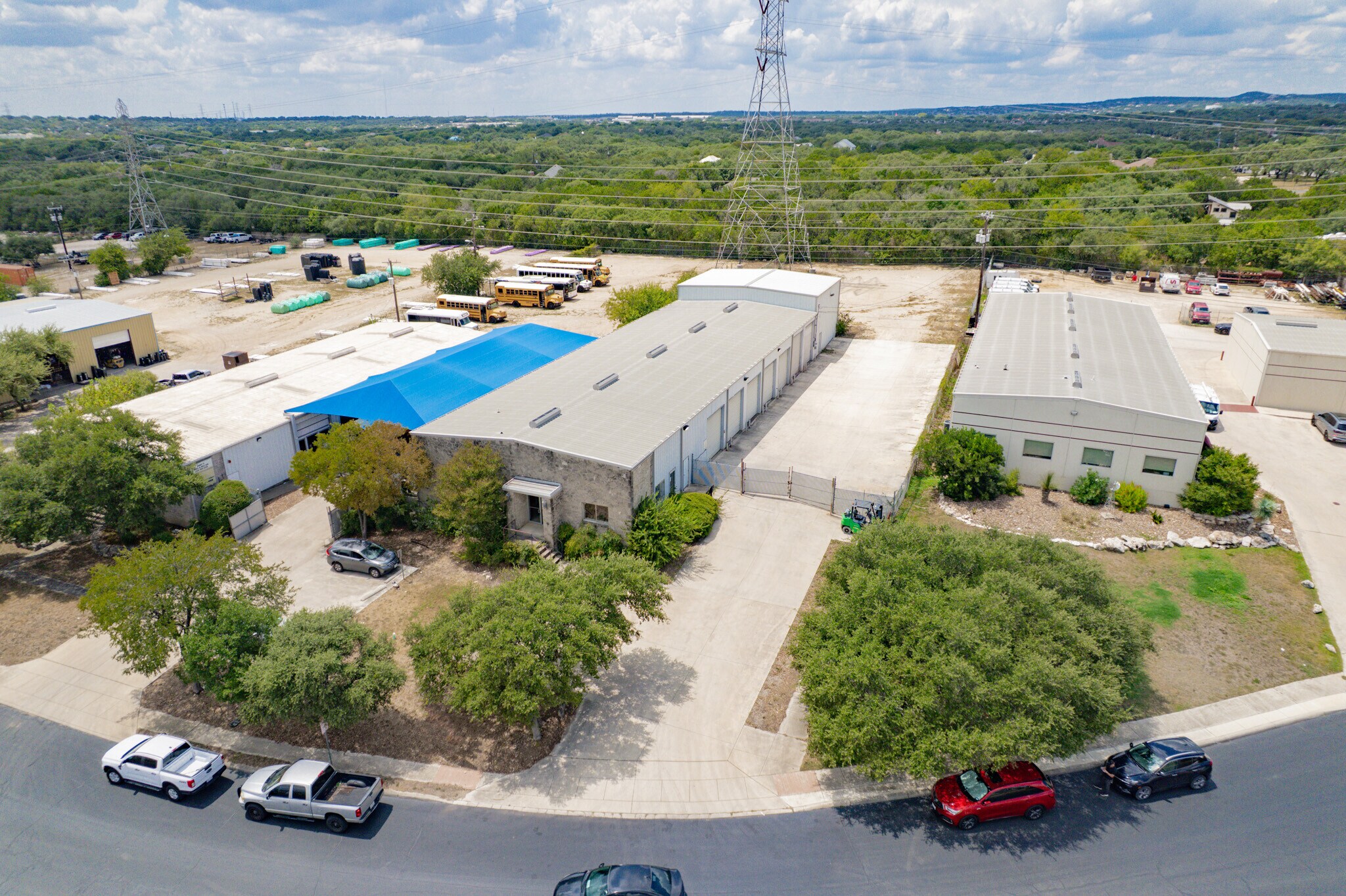 13403 Western Oak Dr, Helotes, TX à louer Photo du bâtiment- Image 1 de 21