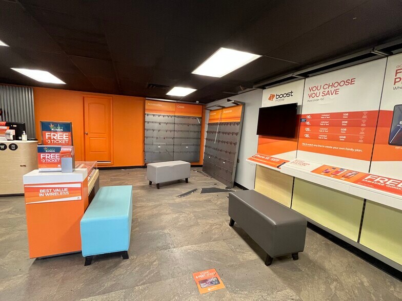 5906 Prospect Ave, Kansas City, MO à louer - Photo intérieure - Image 3 de 7