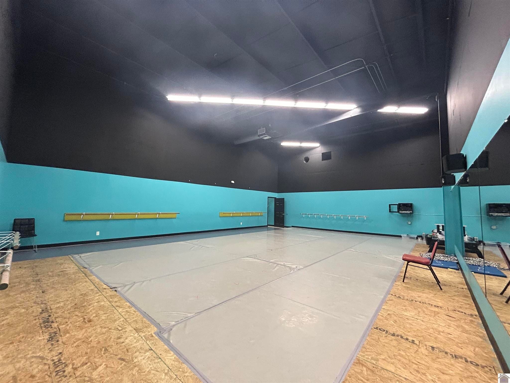 3160 Parisa Dr, Paducah, KY for lease Interior Photo- Image 1 of 13