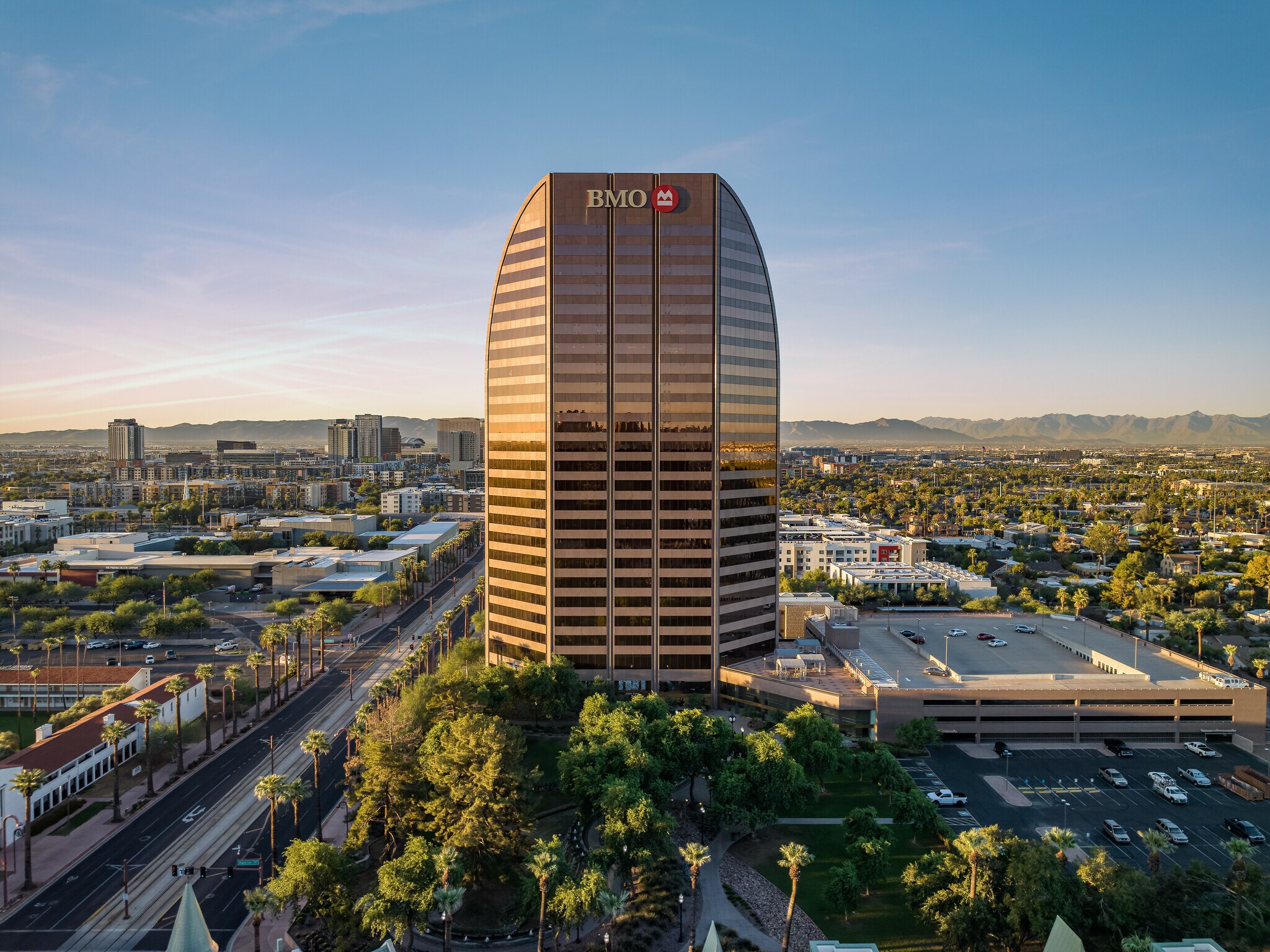 1850 N Central Ave, Phoenix, AZ à louer Photo du bâtiment- Image 1 de 13