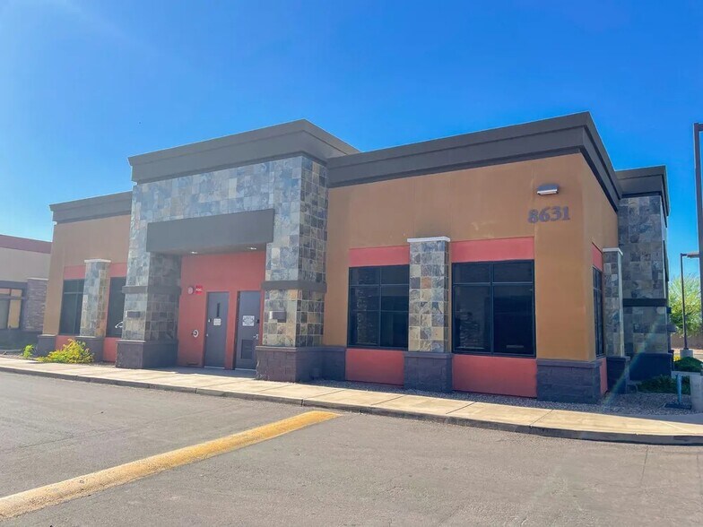 8631 S Priest Dr, Tempe, AZ à louer - Photo du bâtiment - Image 2 de 3