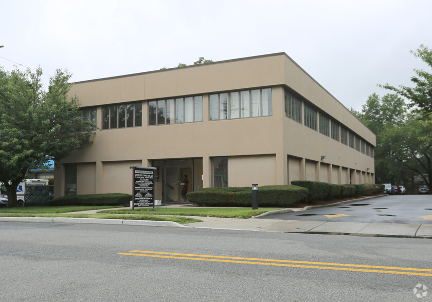 4-14 Saddle River Rd, Fair Lawn, NJ for lease - Building Photo - Image 1 of 5