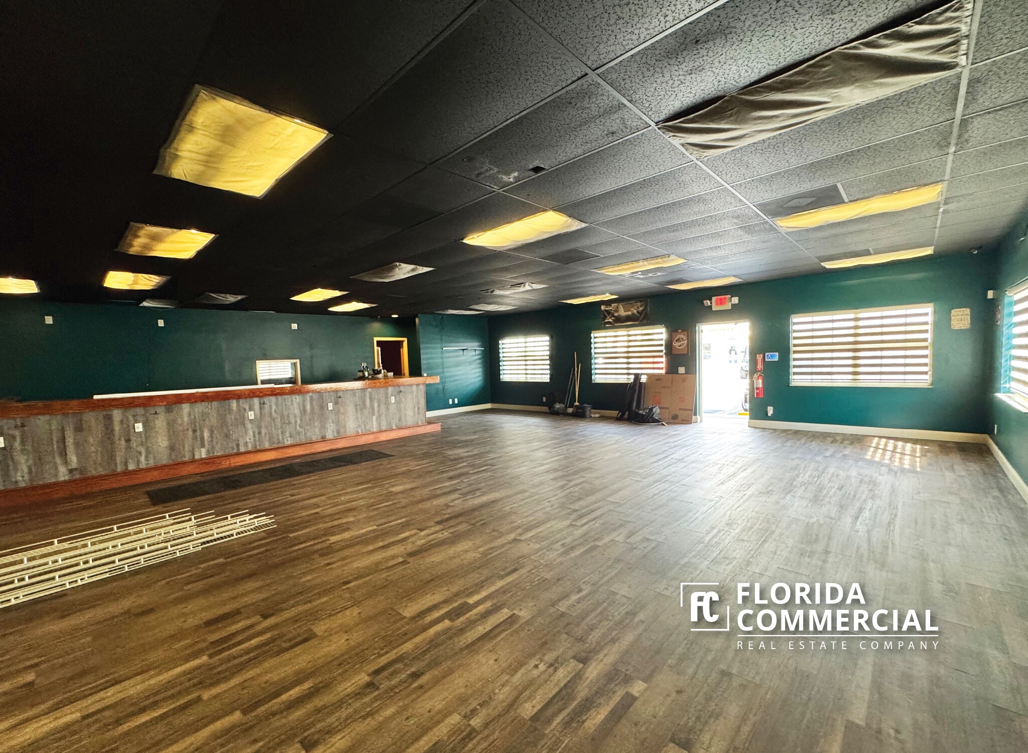 1485-1487 NE Jensen Beach Blvd, Jensen Beach, FL for lease Interior Photo- Image 1 of 9