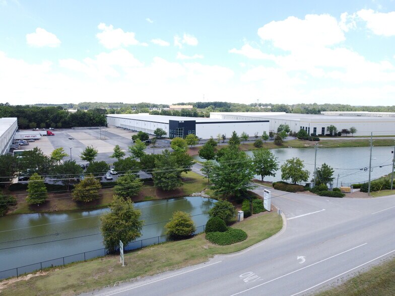 3536 Highway 31, Calera, AL à louer - Photo du bâtiment - Image 3 de 7