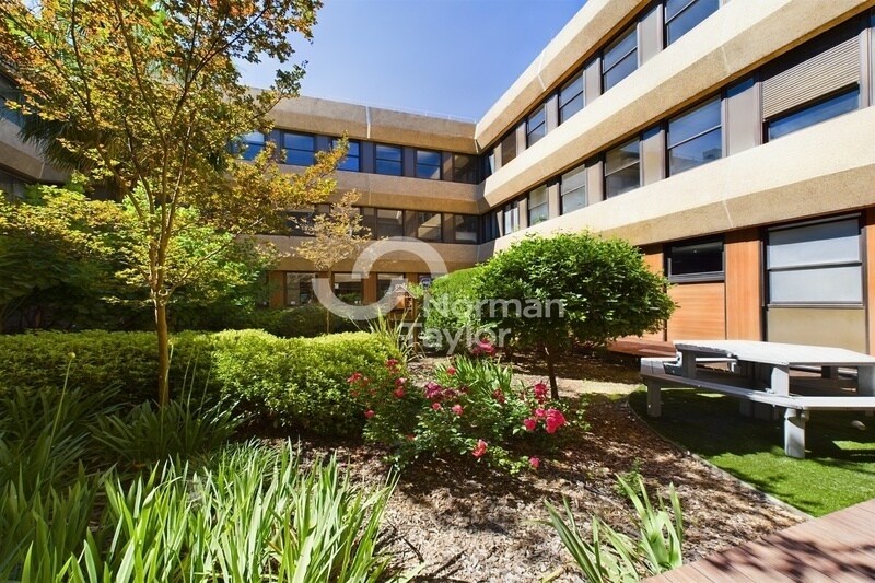Office in Montpellier for lease Building Photo- Image 1 of 14