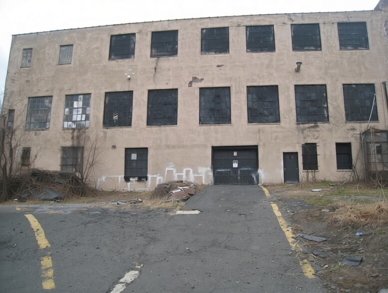 8707 Kennedy Blvd, North Bergen, NJ for lease - Building Photo - Image 2 of 9