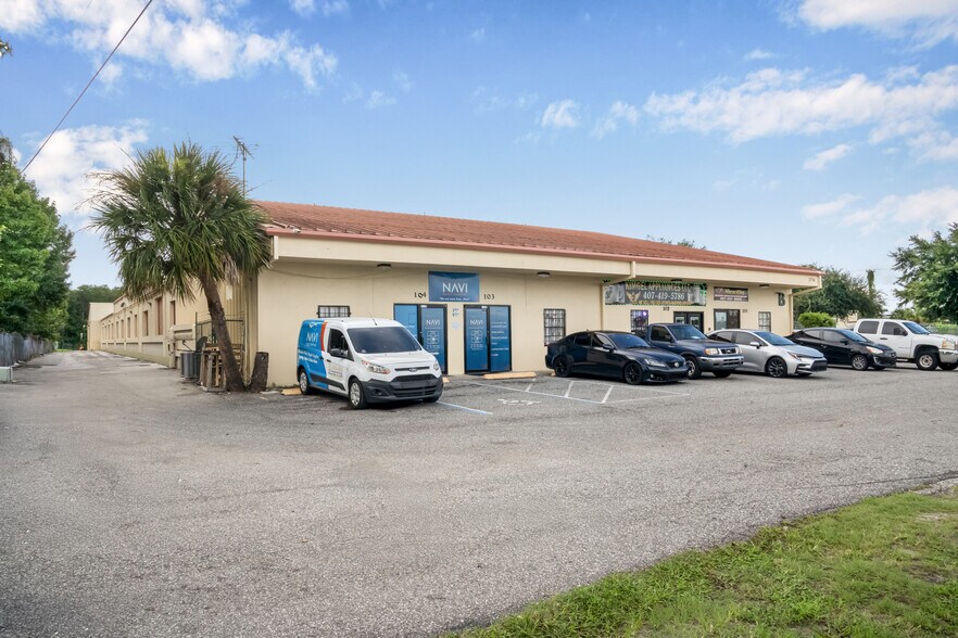 2716 N Forsyth Rd, Winter Park, FL à louer - Photo du bâtiment - Image 2 de 7