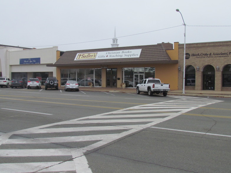 419-421 SW C Ave, Lawton, OK for lease - Building Photo - Image 1 of 8