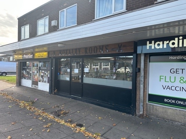 300-318 Stroud Ave, Willenhall for lease - Primary Photo - Image 1 of 2