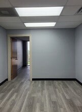 7240 Crowder Blvd, New Orleans, LA for lease Interior Photo- Image 1 of 3