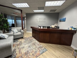 2 N Tamiami Trl, Sarasota, FL for lease Interior Photo- Image 1 of 19