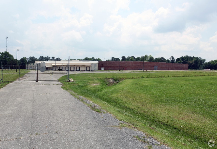 1040 Old Teacheys Rd, Wallace, NC for lease - Primary Photo - Image 1 of 6