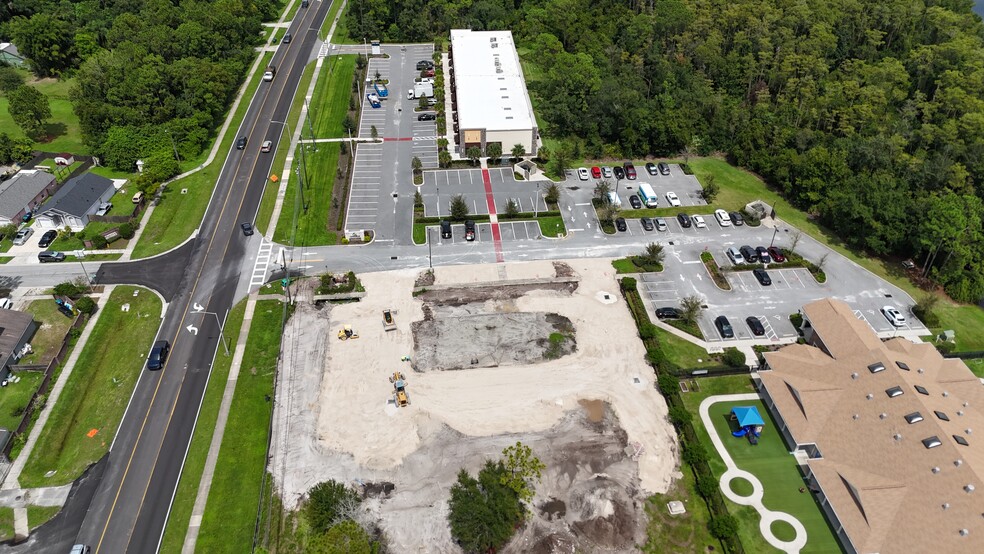 2055 Dean Rd, Orlando, FL for lease - Building Photo - Image 3 of 4