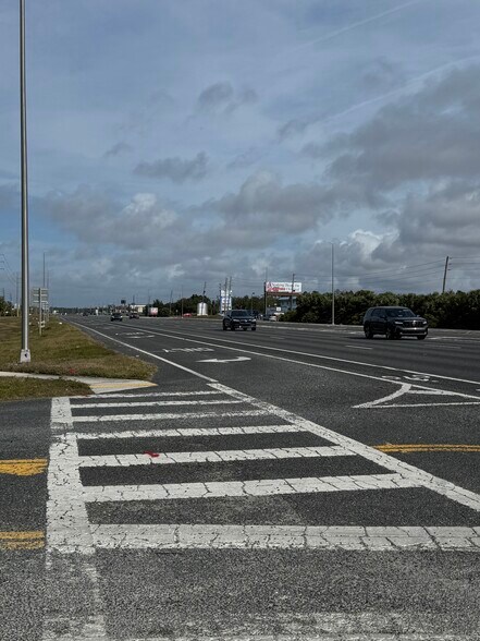 1118 Suzanne Dr, Spring Hill, FL à louer - Autre - Image 3 de 8