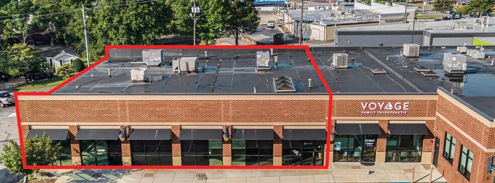 521 Montgomery Hwy, Vestavia Hills, AL à louer - Photo du bâtiment - Image 2 de 12