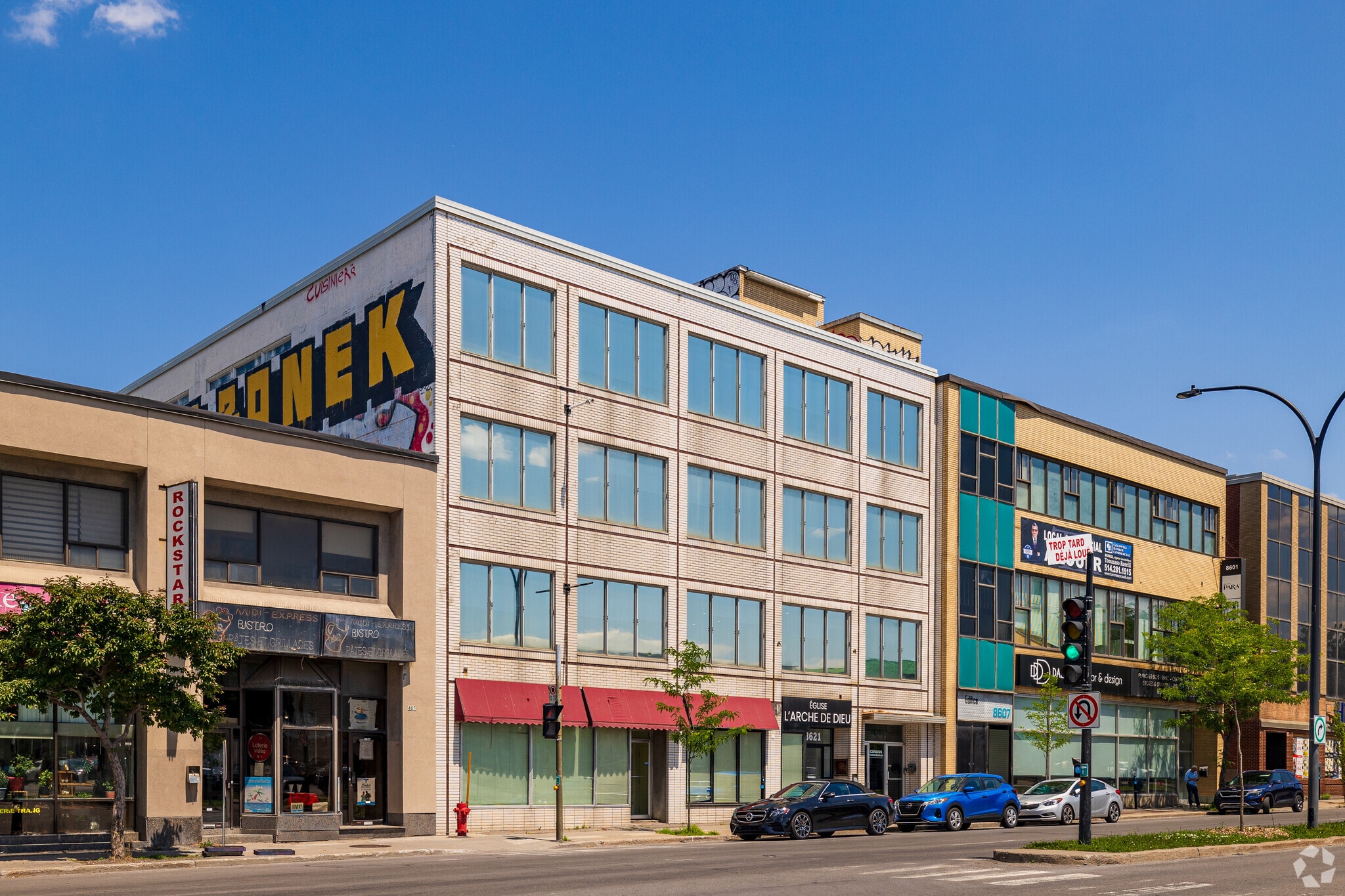 8615-8625 Boul Saint-Laurent, Montréal, QC for sale Building Photo- Image 1 of 1