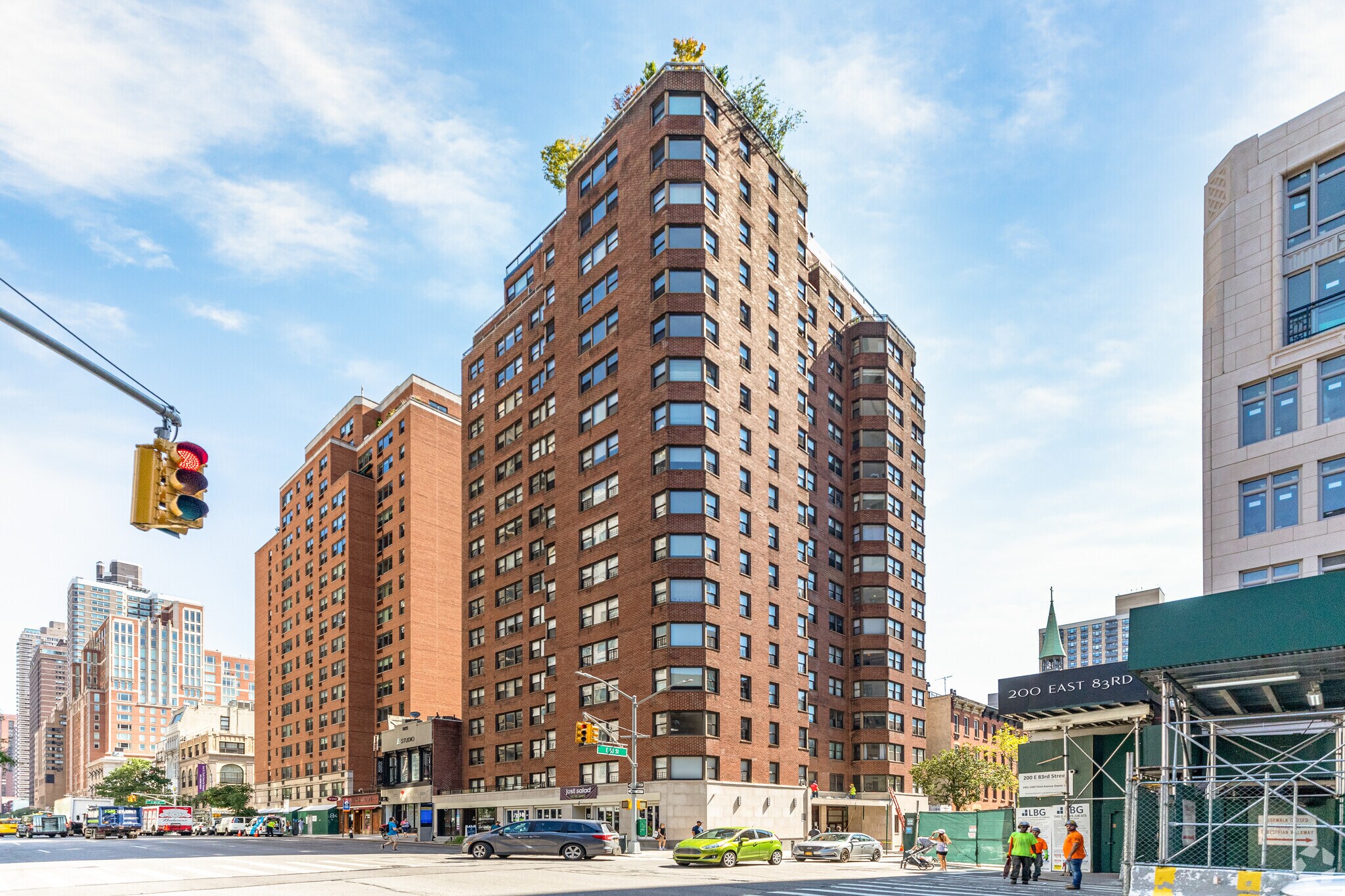 201-203 E 83rd St, New York, NY à louer Photo principale- Image 1 de 4