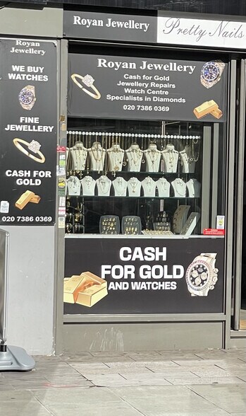 347 North End Rd, Londres à louer - Photo du bâtiment - Image 3 de 9