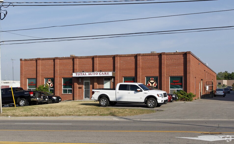 1210 Matheson Blvd E, Mississauga, ON for sale - Primary Photo - Image 1 of 1