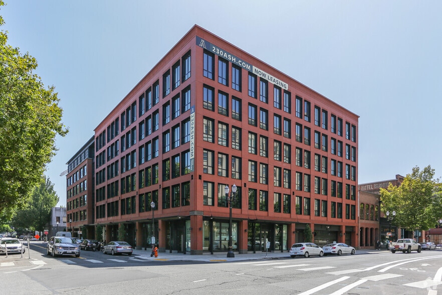 230 SW Ash St, Portland, OR for lease - Building Photo - Image 2 of 12