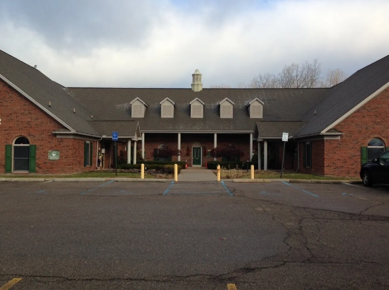 20302-20392 Eureka Rd, Taylor, MI for lease - Building Photo - Image 3 of 4