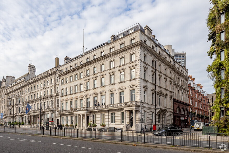 117 Piccadilly, London for lease - Primary Photo - Image 1 of 12