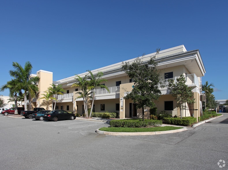 2775 Vista Pky, West Palm Beach, FL for lease - Building Photo - Image 2 of 31