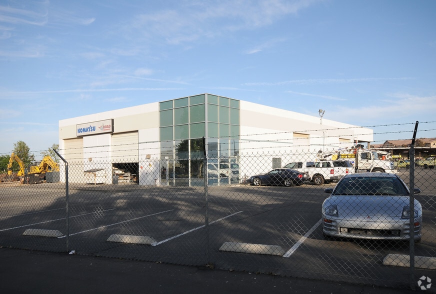 3501 Unicorn Rd, Bakersfield, CA for sale - Building Photo - Image 2 of 10