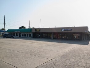 6100-6112 N Illinois St, Fairview Heights, IL for lease Interior Photo- Image 2 of 6