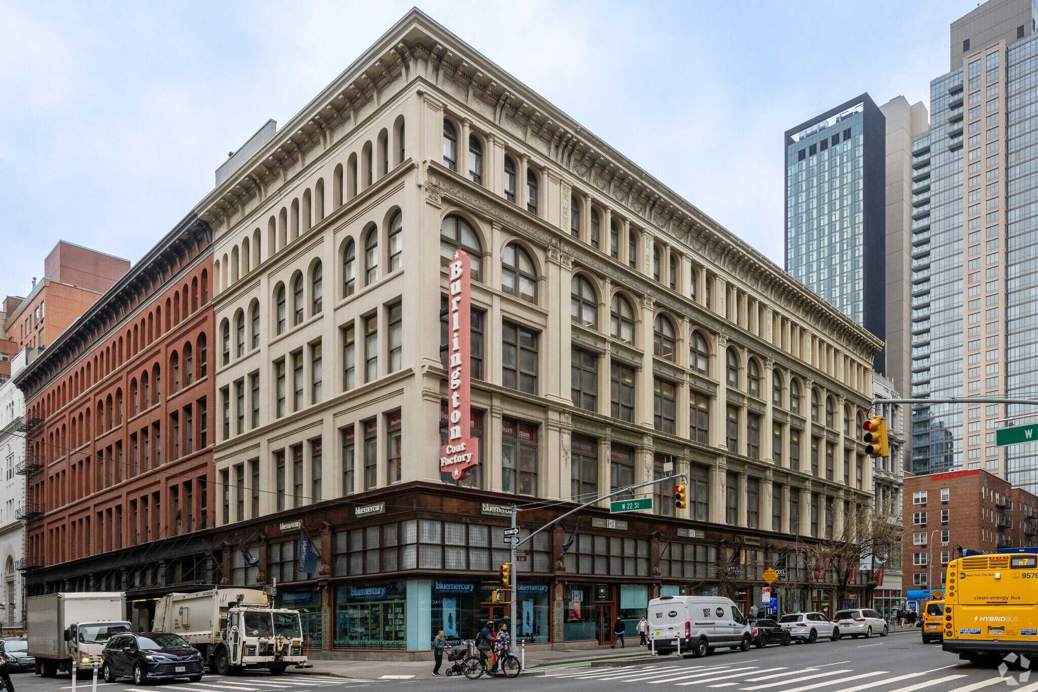 695 Avenue of the Americas, New York, NY for lease Building Photo- Image 1 of 6