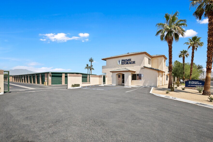 42925 Madison St, Indio, CA à louer - Photo du bâtiment - Image 2 de 3