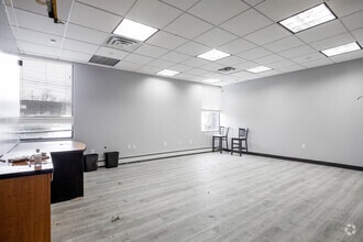 110 Emjay Blvd, Brentwood, NY for lease Interior Photo- Image 2 of 10