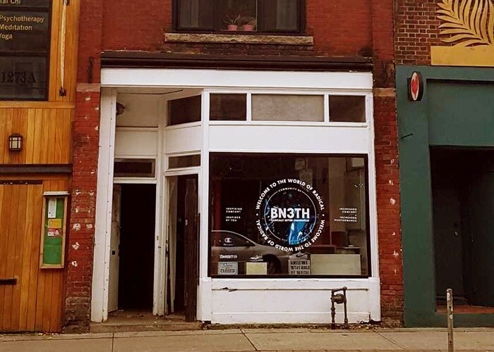 1275 Queen St W, Toronto, ON à vendre Photo du bâtiment- Image 1 de 1