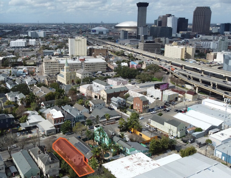 1226 Magazine St, New Orleans, LA for lease - Aerial - Image 2 of 3