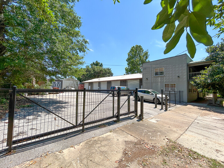 805 Church St, Mobile, AL for lease - Building Photo - Image 3 of 11