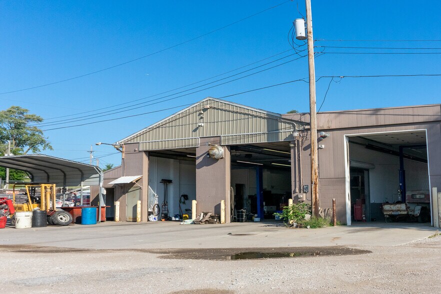 2121 Jefferson St, Omaha, NE for lease - Building Photo - Image 3 of 13