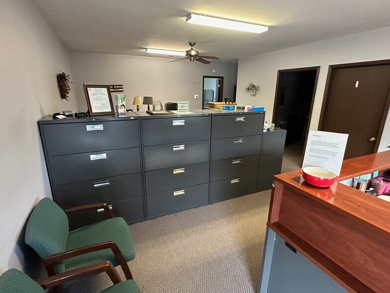 1000-1050 E Commercial Ave, Lowell, IN à louer - Photo intérieure - Image 2 de 7